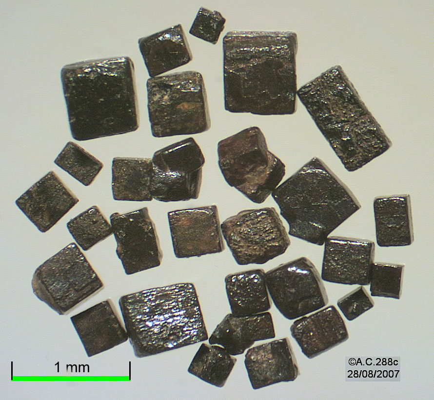 France - Vend�e - Placer de la plage de Br�tignolles : grains tri�s